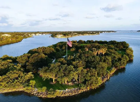2582 Langrove Lane SW Vero Beach FL 32962