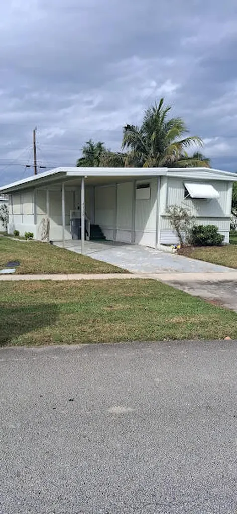 4135 Meadow View Drive Boynton Beach FL 33436