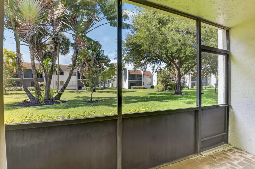 2935 SW 22nd Avenue Delray Beach FL 33445
