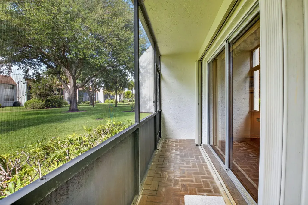 2935 SW 22nd Avenue Delray Beach FL 33445
