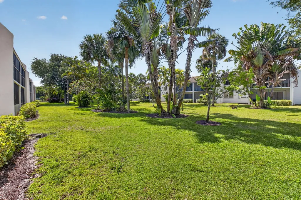 2935 SW 22nd Avenue Delray Beach FL 33445
