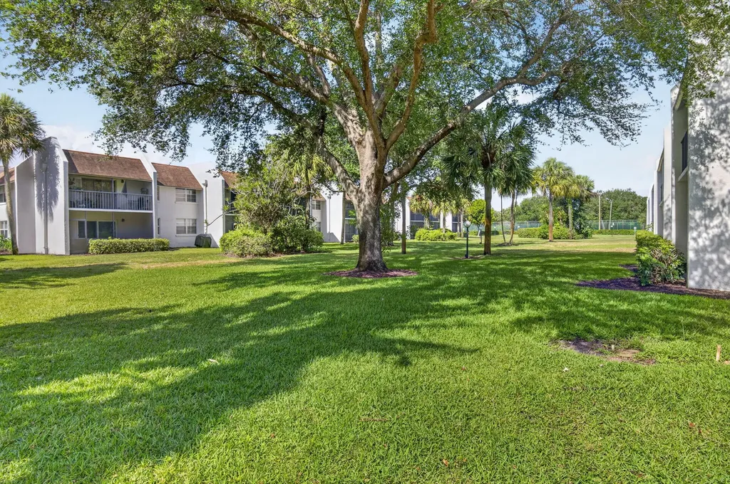 2935 SW 22nd Avenue Delray Beach FL 33445
