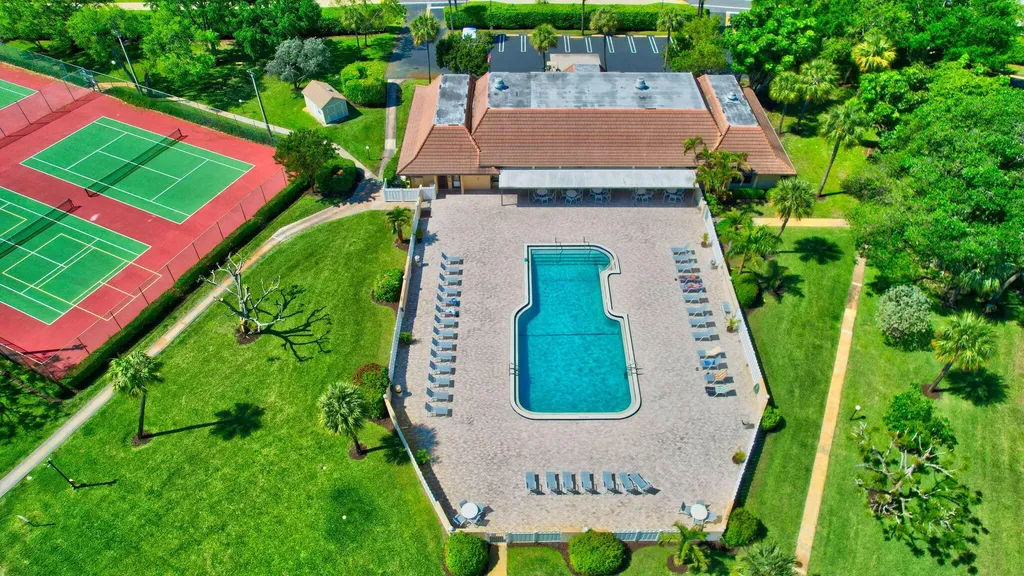 2935 SW 22nd Avenue Delray Beach FL 33445