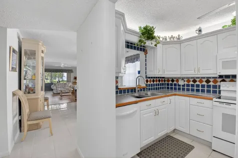 2935 SW 22nd Avenue Delray Beach FL 33445