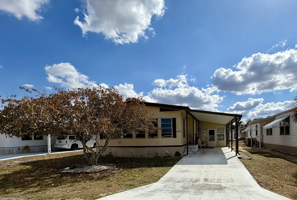 1773 SW Vickie Terrace Stuart FL 34997