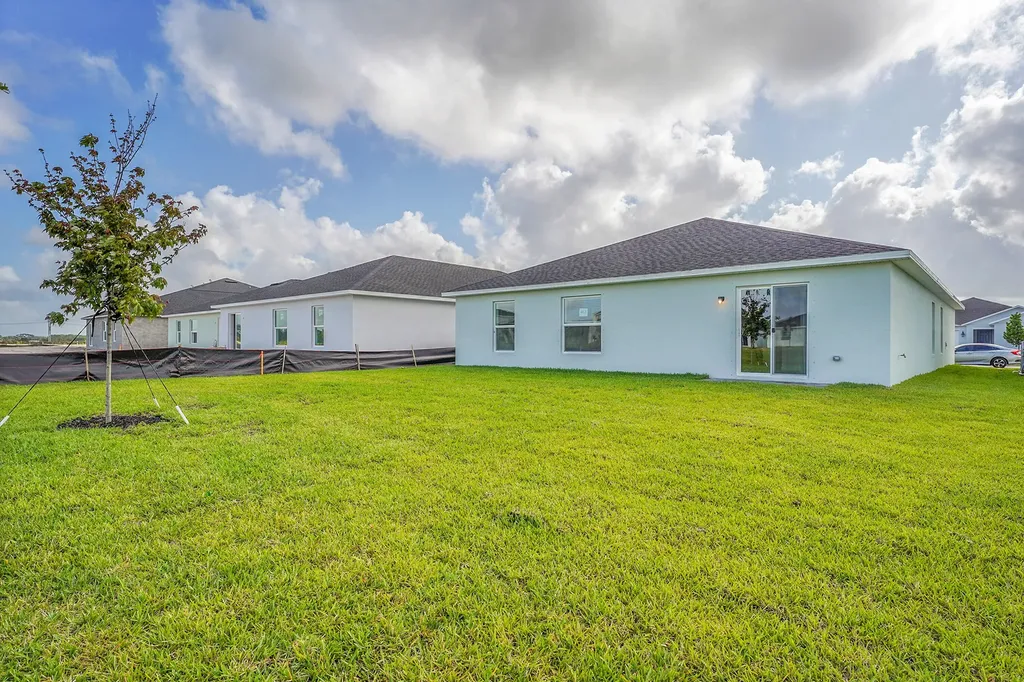 5936 NW Mangrove Drive Port St Lucie FL 34987