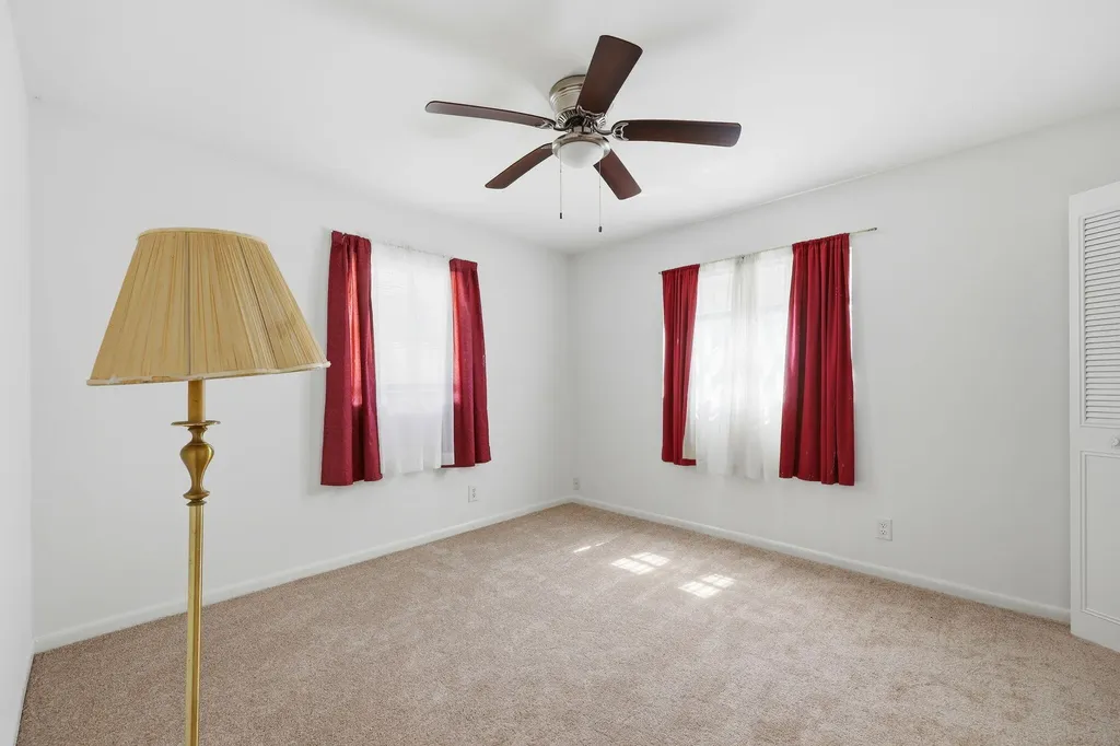 115 SE 11th Avenue Boynton Beach FL 33435