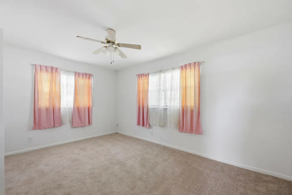 115 SE 11th Avenue Boynton Beach FL 33435