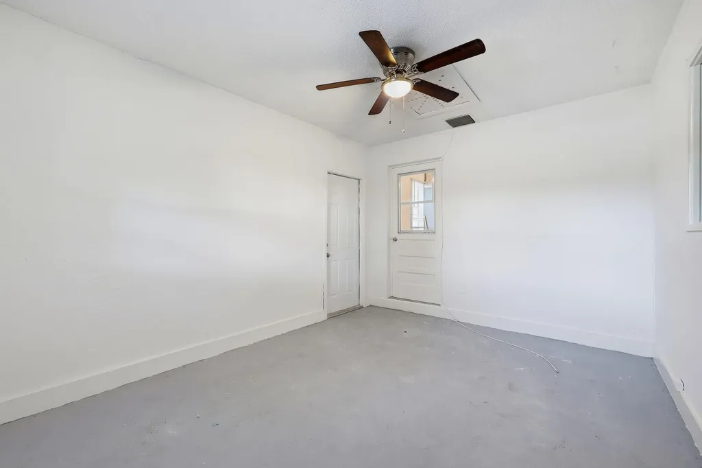 115 SE 11th Avenue Boynton Beach FL 33435