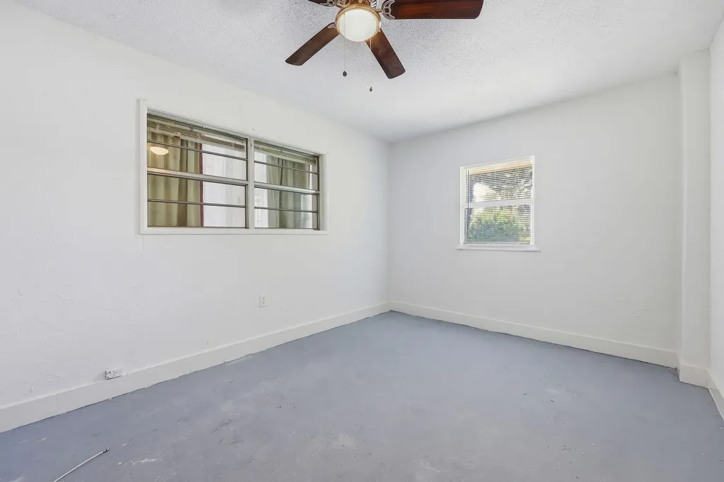 115 SE 11th Avenue Boynton Beach FL 33435