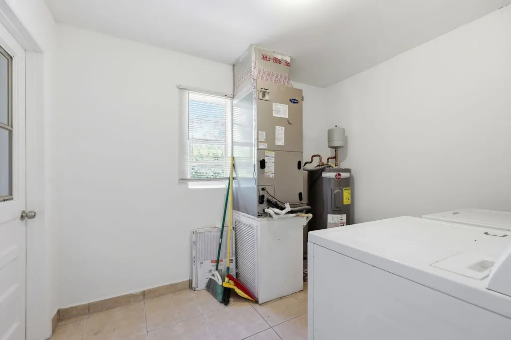 115 SE 11th Avenue Boynton Beach FL 33435