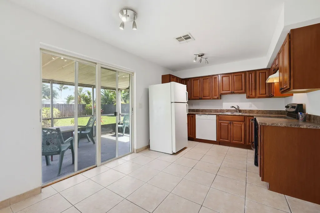 115 SE 11th Avenue Boynton Beach FL 33435