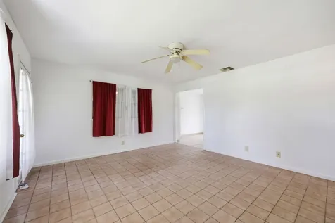 115 SE 11th Avenue Boynton Beach FL 33435