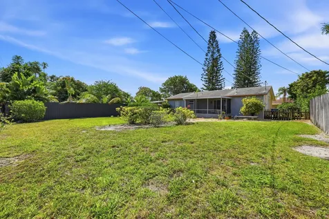 115 SE 11th Avenue Boynton Beach FL 33435