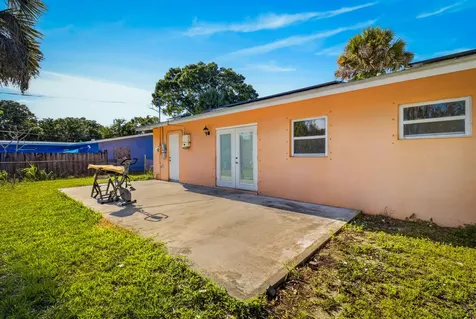 2805 Brantley Road Fort Pierce FL 34981