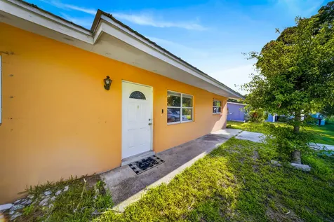 2805 Brantley Road Fort Pierce FL 34981