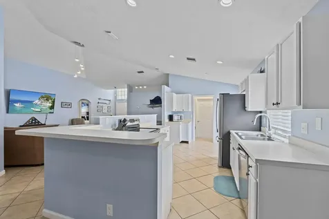 864 NW Waterlily Place Jensen Beach FL 34957