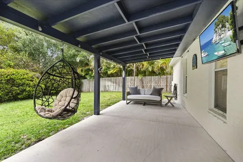 864 NW Waterlily Place Jensen Beach FL 34957