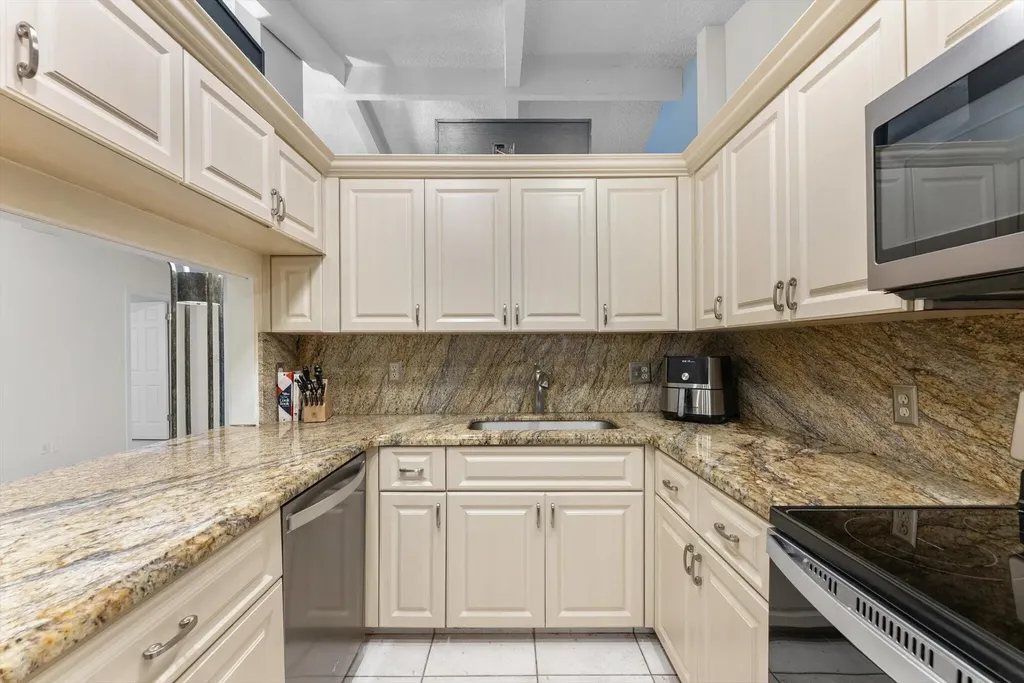 6886 Tiburon Circle Boca Raton FL 33433