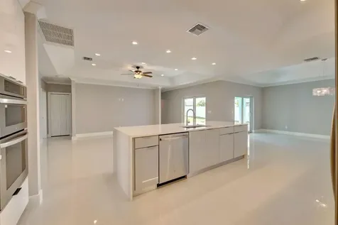 2233 SW Elmwood Avenue Port St Lucie FL 34953