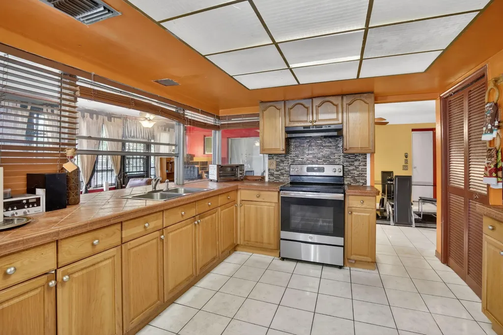 6768 Pansy Drive Miramar FL 33023