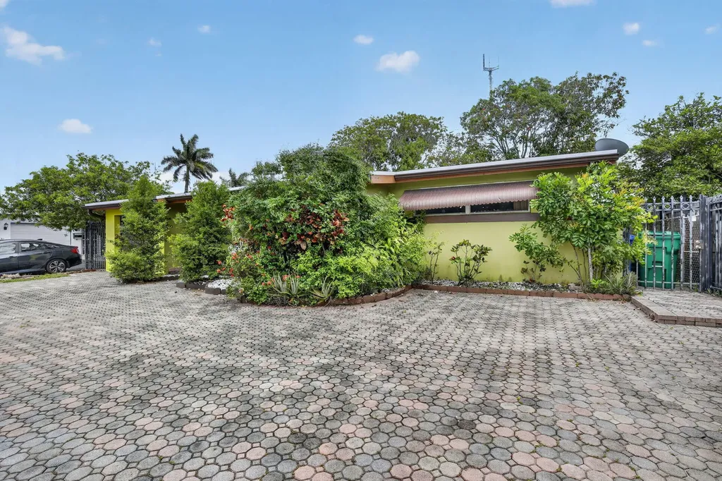 6768 Pansy Drive Miramar FL 33023