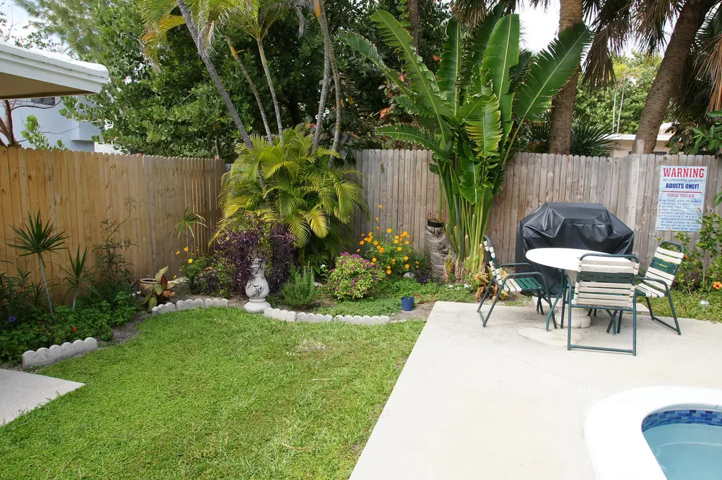 2031 SE 5th Street Deerfield Beach FL 33441