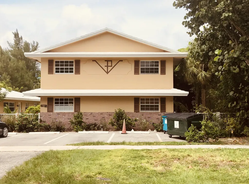 2031 SE 5th Street Deerfield Beach FL 33441