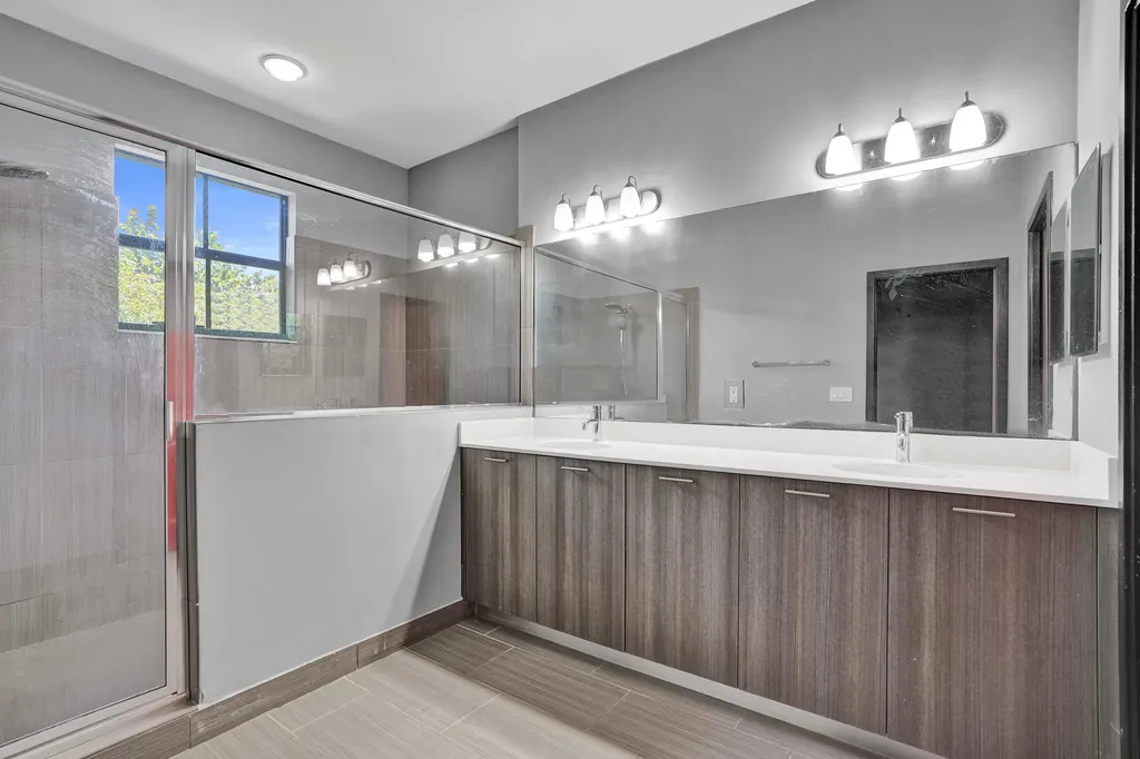 5902 NW 46th Lane Tamarac FL 33319