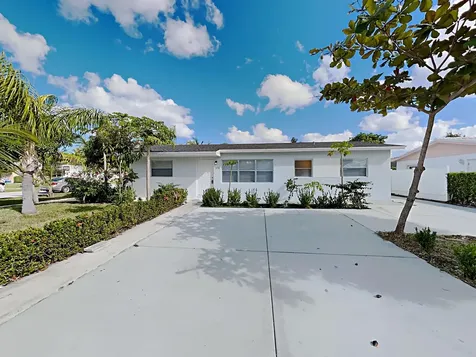 1230 SW 6th Way Deerfield Beach FL 33441