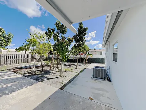 1230 SW 6th Way Deerfield Beach FL 33441