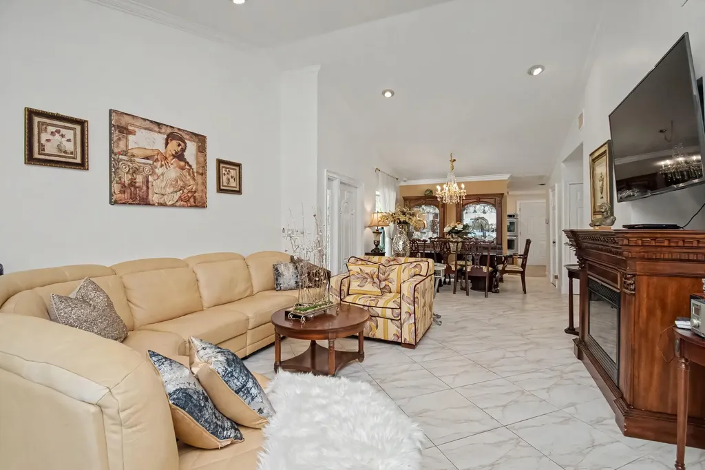 9708 Erica Court Boca Raton FL 33496
