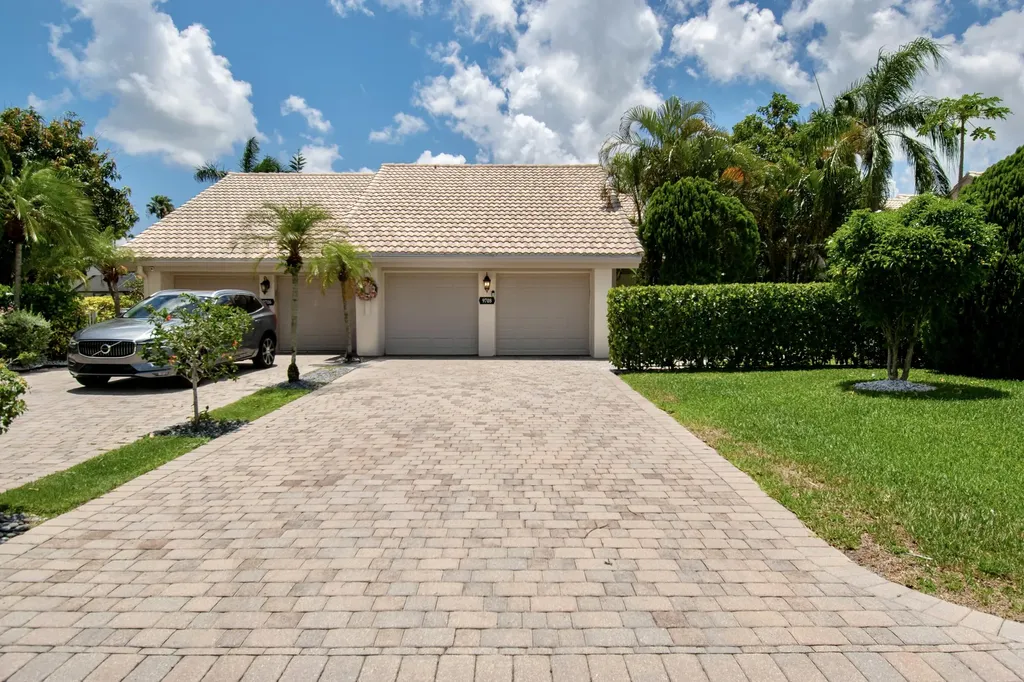 9708 Erica Court Boca Raton FL 33496