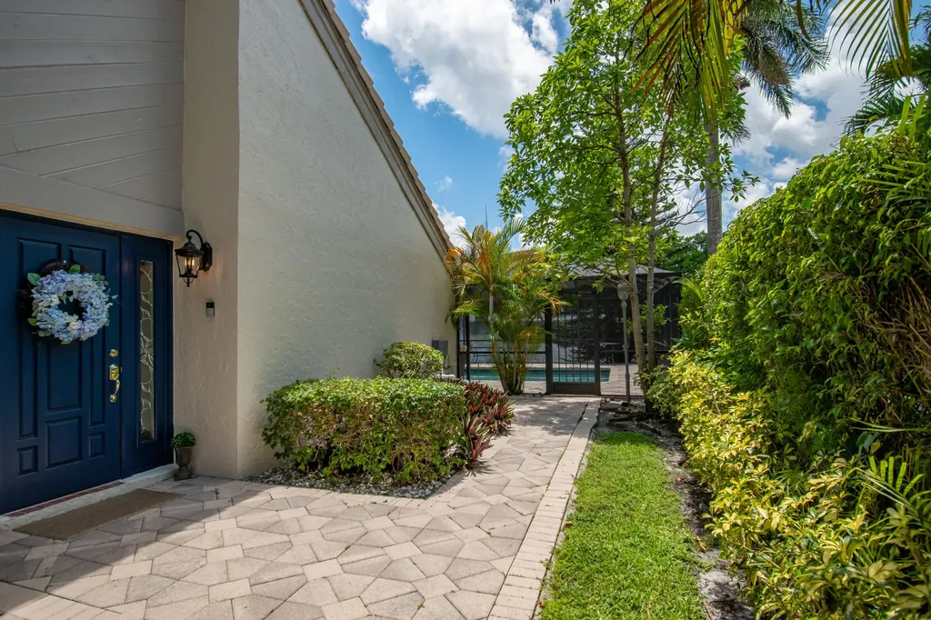 9708 Erica Court Boca Raton FL 33496