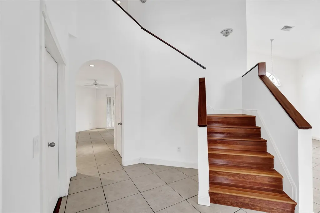 10902 Tamoron Lane Boca Raton FL 33498