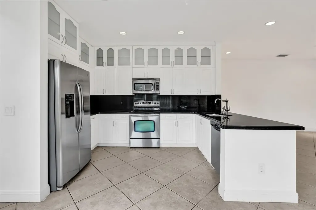 10902 Tamoron Lane Boca Raton FL 33498