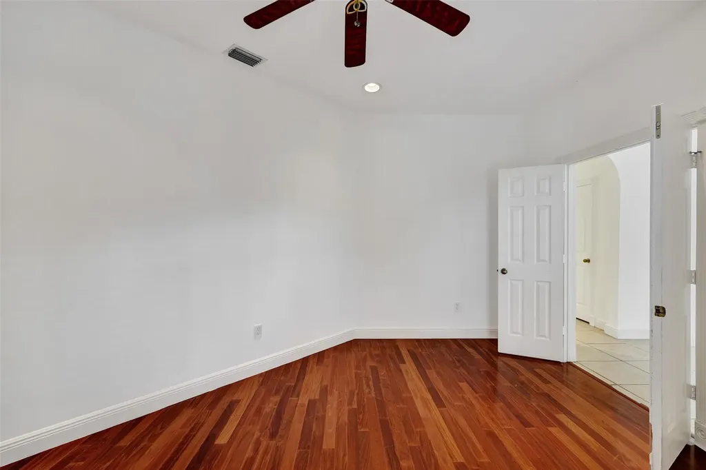 10902 Tamoron Lane Boca Raton FL 33498