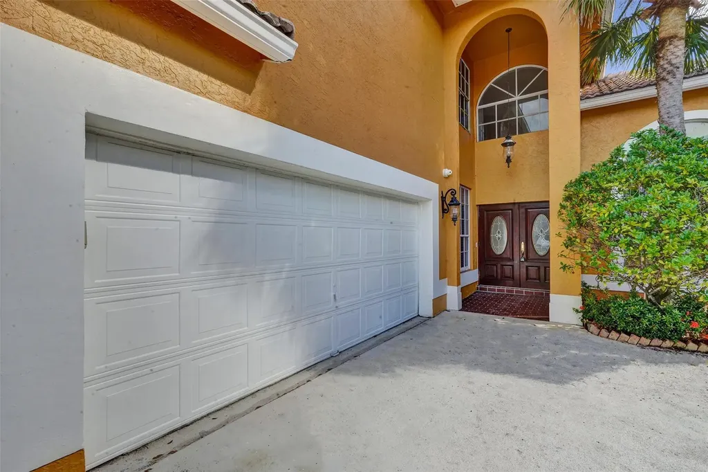 10902 Tamoron Lane Boca Raton FL 33498