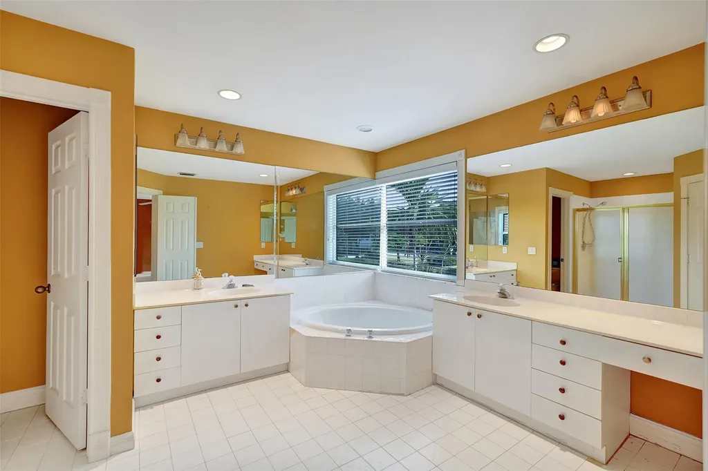 10902 Tamoron Lane Boca Raton FL 33498