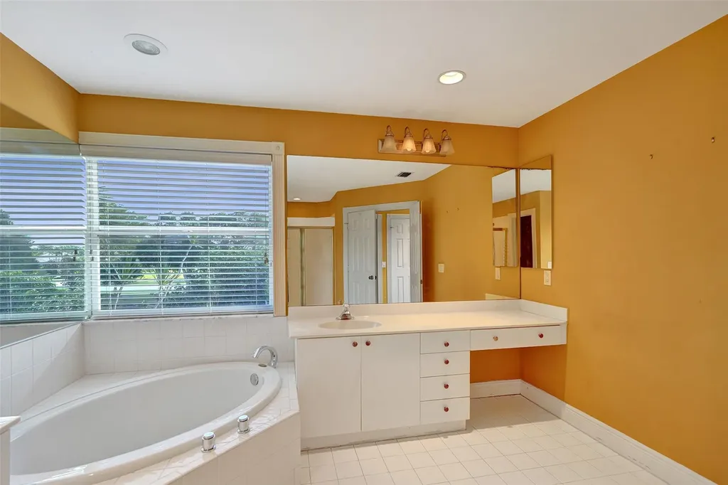 10902 Tamoron Lane Boca Raton FL 33498
