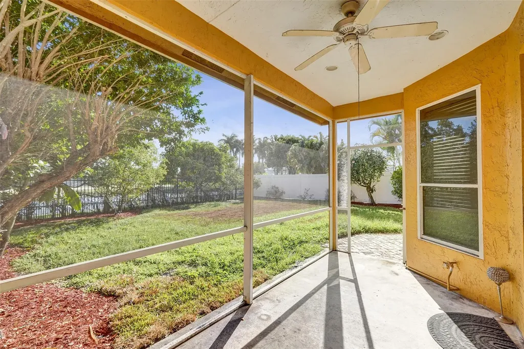 10902 Tamoron Lane Boca Raton FL 33498