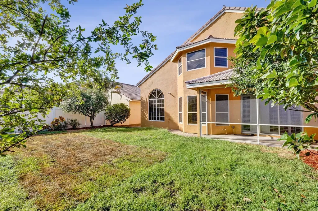 10902 Tamoron Lane Boca Raton FL 33498