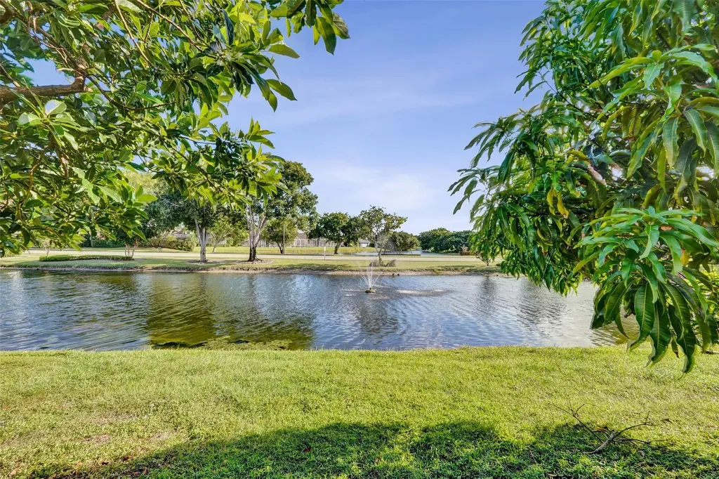 10902 Tamoron Lane Boca Raton FL 33498