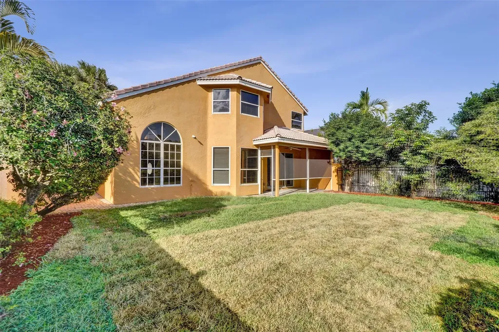 10902 Tamoron Lane Boca Raton FL 33498