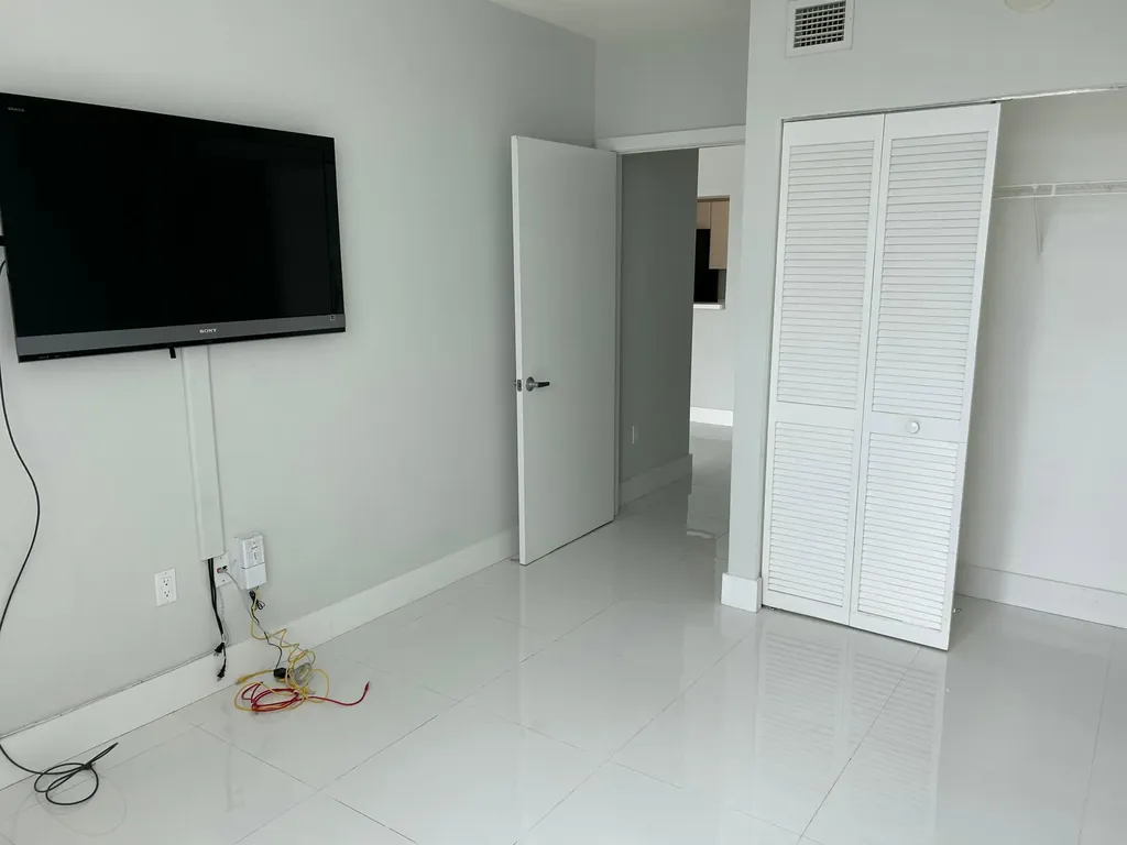 3020 NE 32nd Avenue Fort Lauderdale FL 33308