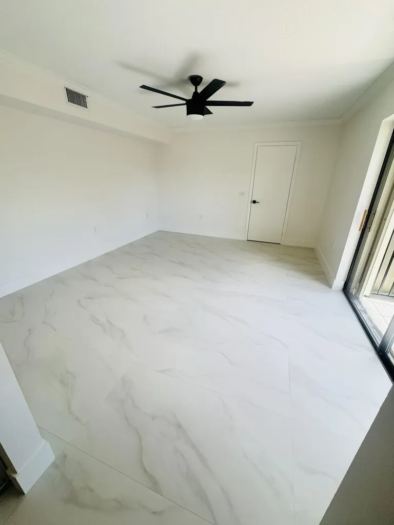 9148 SW 23rd Street Davie FL 33324