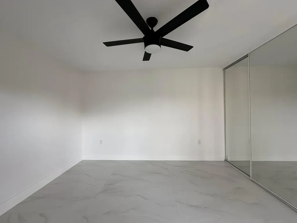9148 SW 23rd Street Davie FL 33324