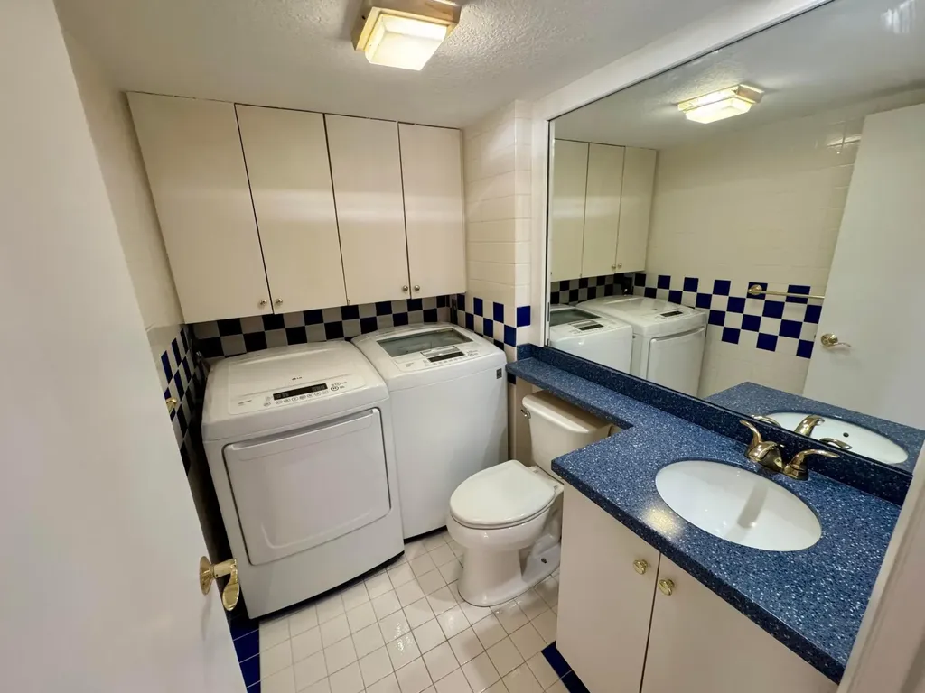 9148 SW 23rd Street Davie FL 33324