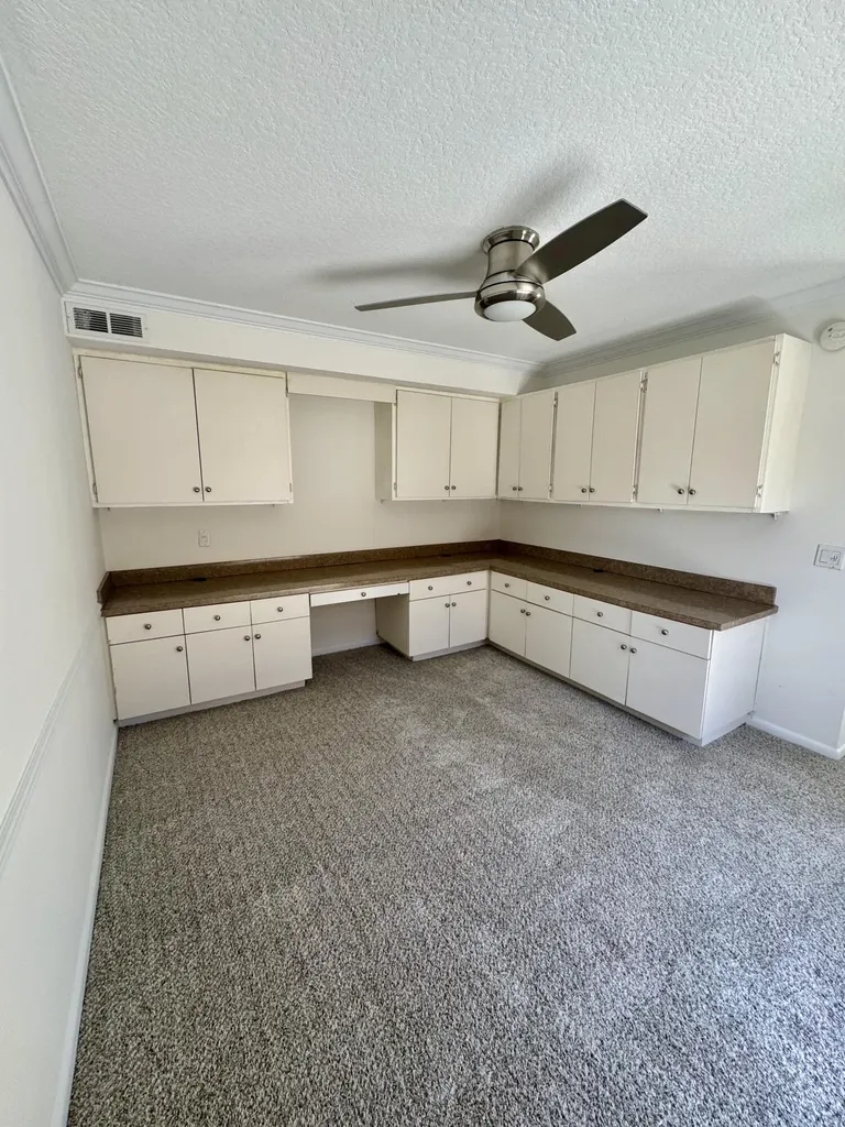 9148 SW 23rd Street Davie FL 33324