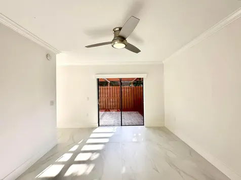 9148 SW 23rd Street Davie FL 33324